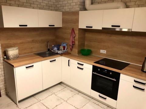 квартира за адресою Академіка Глушкова просп., 9е