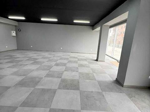 комерційна за адресою Трудова вул., 10