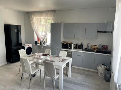 будинок за адресою Столичне шосе