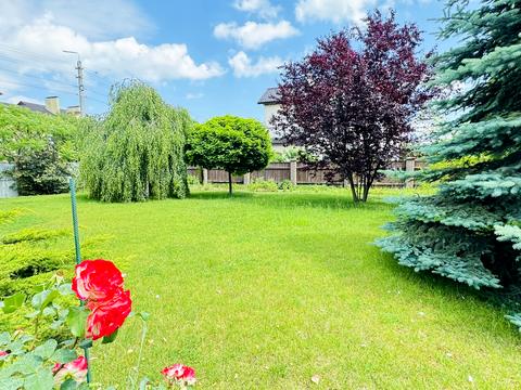 будинок за адресою Богатирська вул., 30б