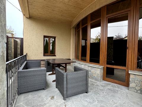 будинок за адресою Ушакова