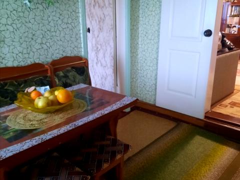 будинок за адресою Центральна вул. (Жовтнева), 1