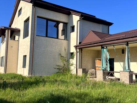 будинок за адресою Підлісна