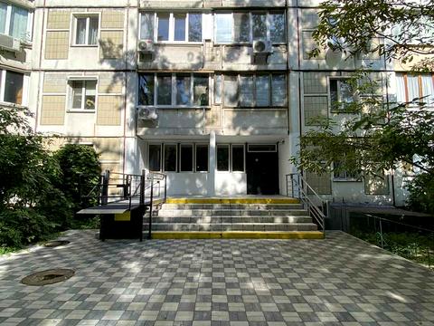 квартира за адресою Ревуцького вул., 7-А