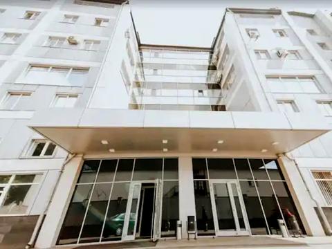 коммерческая по адресу Строителей ул., 23 Б