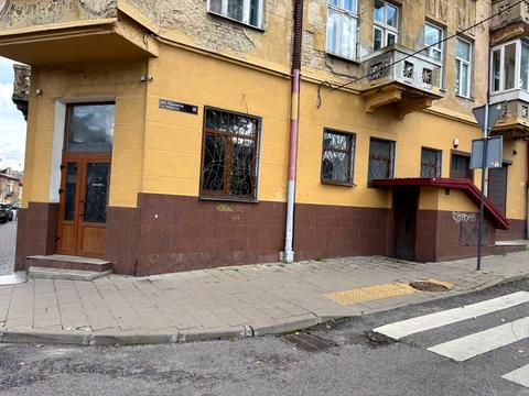 коммерческая по адресу Богдана Хмельницкого ул., 72