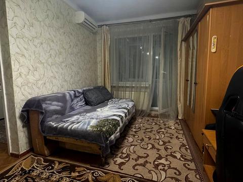 квартира за адресою Довженка вул., 10