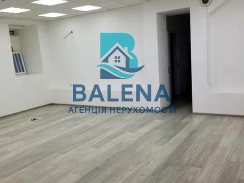 комерційна за адресою Банкова вул., 3