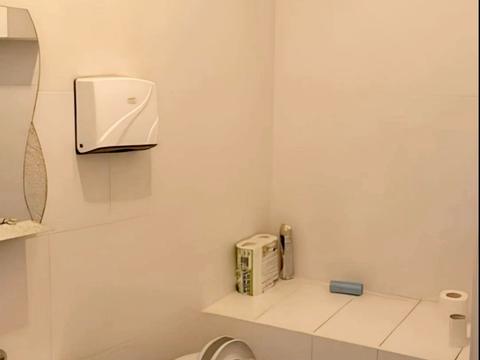 комерційна за адресою Пироговська вул., 7/9в