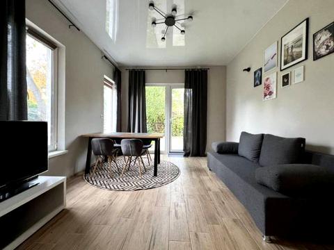 будинок за адресою Райдужна вул.