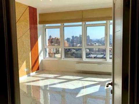 комерційна за адресою Кловський узвіз, 7a