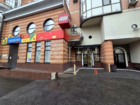 комерційна за адресою Старонаводницька вул., 4-В