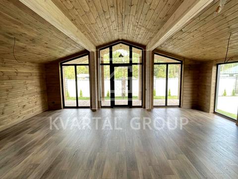 будинок за адресою Успішна, 1