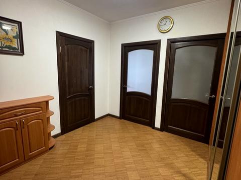 квартира по адресу Червоной Калины просп. (Владимира Маяковского), 14/13