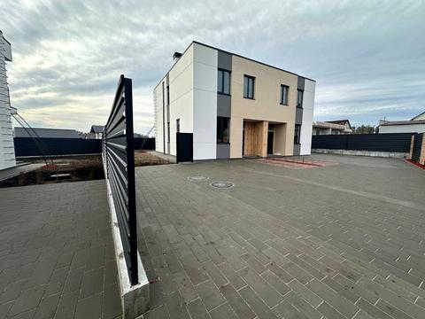 дом по адресу Янтарная ул.