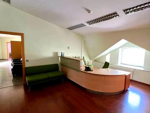 комерційна за адресою Володимирська вул., 97/37