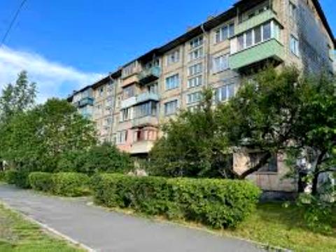 квартира за адресою Верховної Ради бульв., 10