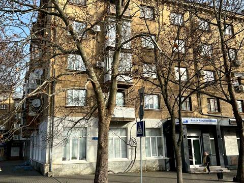 квартира за адресою Соборна вул. (Радянська), 12
