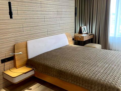 квартира за адресою Дніпровська набережна вул., 20-А