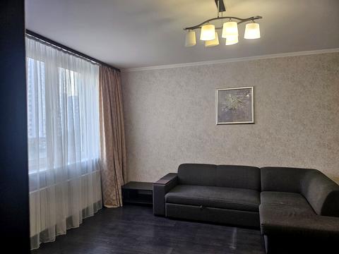 квартира за адресою Бориса Гмирі вул., 8-Б