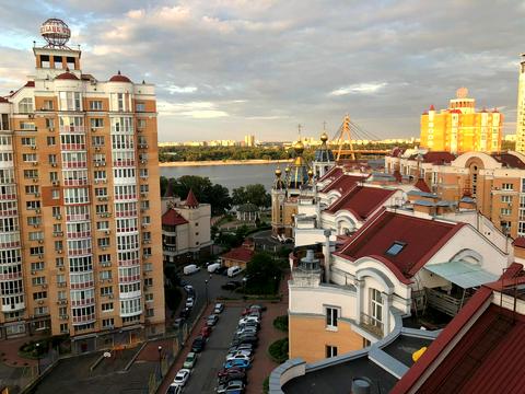 квартира за адресою Володимира Івасюка просп. (Героїв Сталінграду), 4