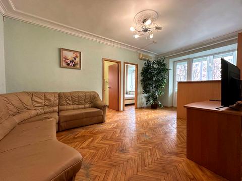 квартира по адресу Леси Украинки бульв., 15