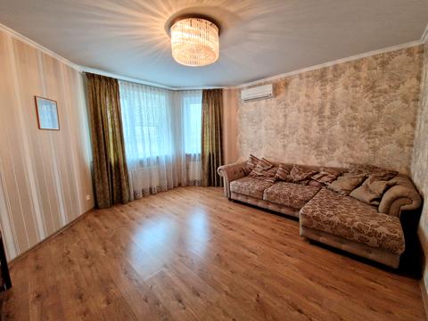 квартира за адресою Боголюбова вул., 16