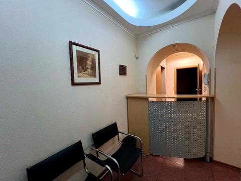 коммерческая по адресу Calle Dilova ул. (Димитрова), 6