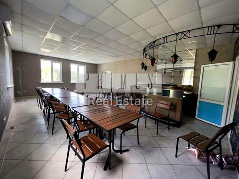 коммерческая по адресу Лауреатская ул., 8