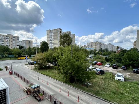 квартира за адресою Академіка Єфремова вул. (Командарма Уборевича), 8-А