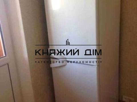 квартира за адресою Голосіївський просп. (40-річчя Жовтня), 15-Б