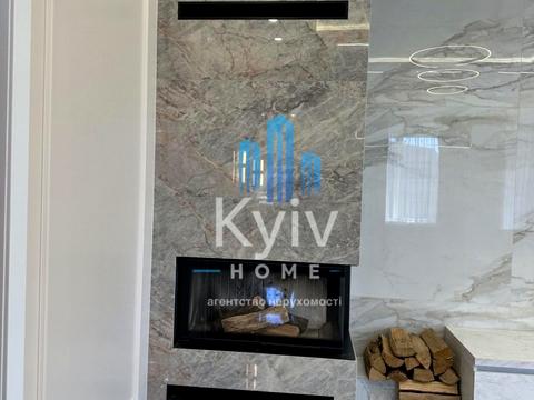 дом по адресу вул. Велика Набережна