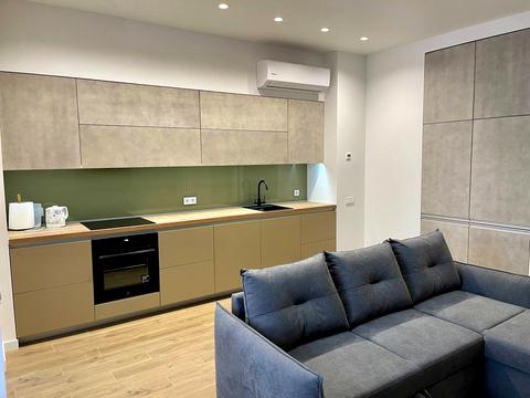 квартира за адресою Володимира Моссаковського вул. (Клари Цеткін), 7