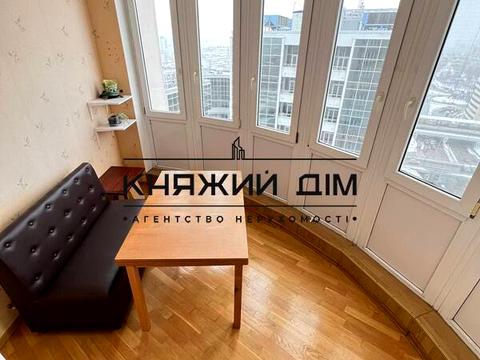 квартира за адресою Митрополита Андрея Шептицького вул. (Анатолія Луначарського), 10