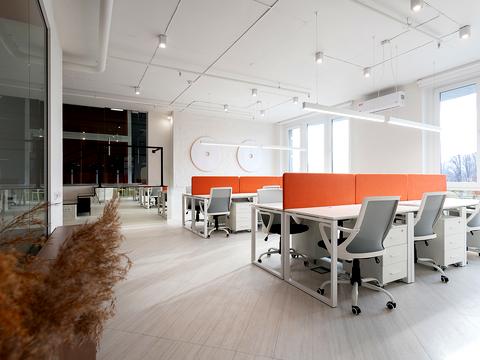 комерційна за адресою Соборності просп. (Возз'єднання), 30