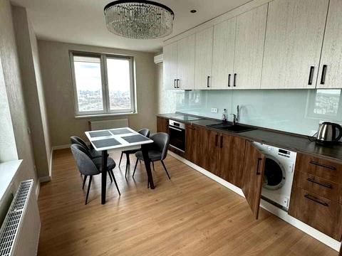 квартира за адресою Академіка Глушкова просп., 9-В