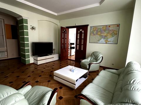 квартира по адресу Ярослава Стецько ул., 11