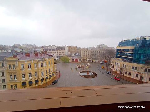 квартира за адресою Вице Адмирала Жукова, 3/7