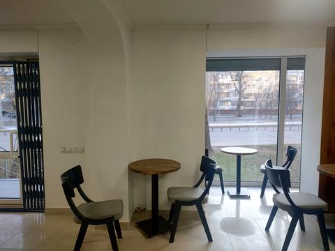 комерційна за адресою Героїв просп., 23
