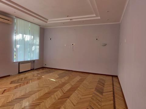 коммерческая по адресу Кловский спуск, 4