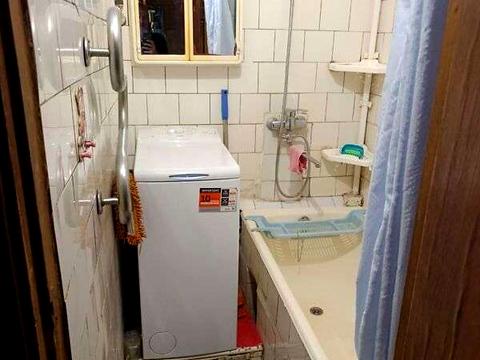 квартира за адресою Київ, Братиславська вул., 40-А