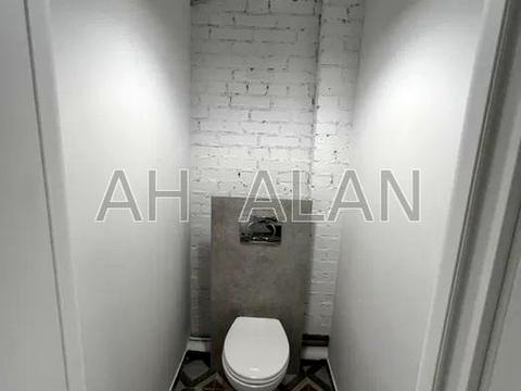 комерційна за адресою Межигірська вул., 87-А