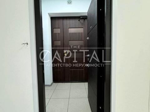 комерційна за адресою Казарменна вул. (Григорія Андрющенка), 4