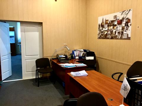 комерційна за адресою Степана Тельги, 65