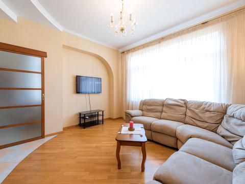 квартира за адресою Лабораторна, 8