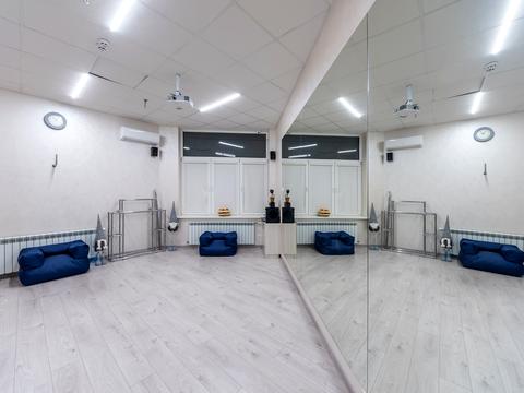 комерційна за адресою Перемишльська вул. (Червонопільська), 2-Г