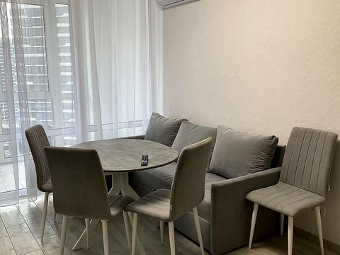 квартира по адресу Олександра Олеся ул., 10