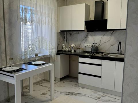 квартира за адресою Академіка Заболотного вул., 30