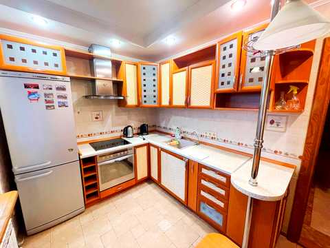 квартира за адресою Йорданська вул. (Лайоша Гавро), 11-Д