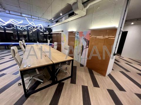 комерційна за адресою Кловський узвіз, 7